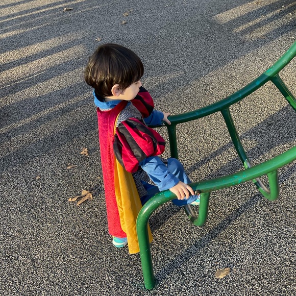 Meet your Posher, Becca - Picture 1 of 1